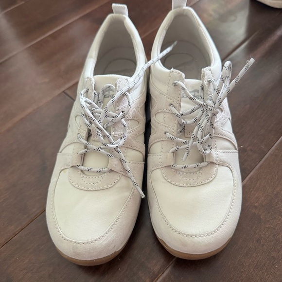 Dansko Hattie Women's White Leather Sneakers size 38 (8 US) - Picture 4 of 12